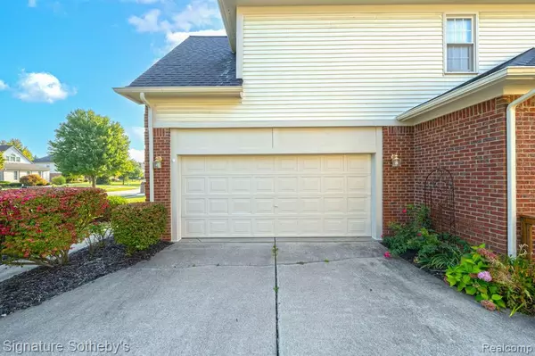 Plymouth, MI 48170,49301 QUAIL RUN Court