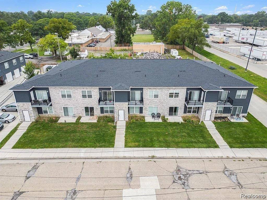 Hazel Park, MI 48030,1251 E WOODWARD HEIGHTS Boulevard