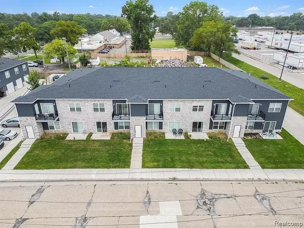 Hazel Park, MI 48030,1251 E WOODWARD HEIGHTS Boulevard
