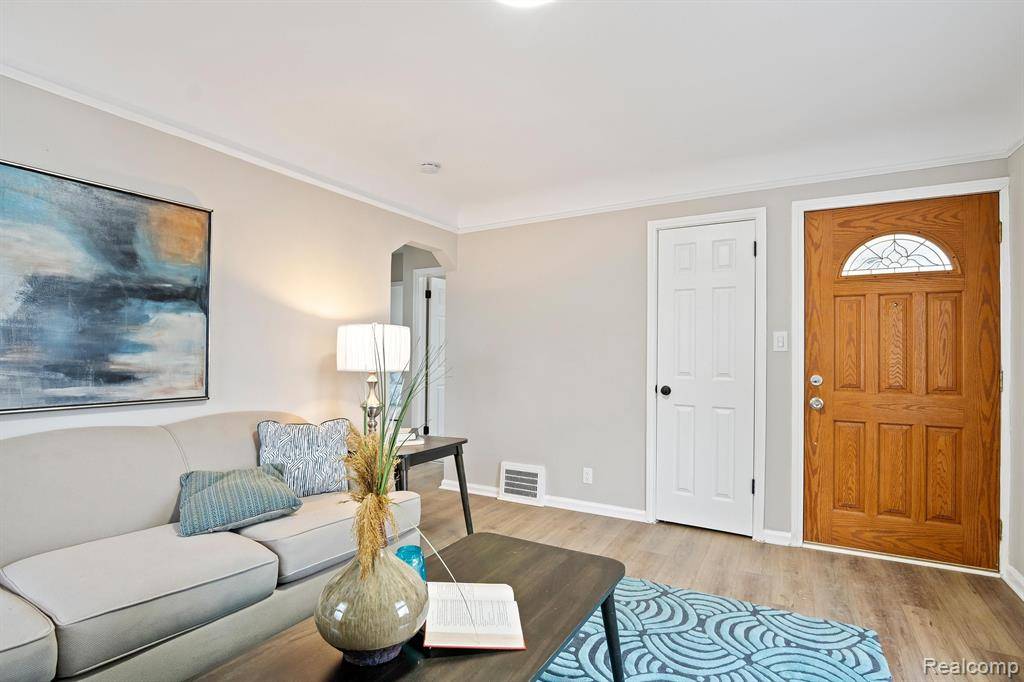Lincoln Park, MI 48146,2205 HANFORD Avenue
