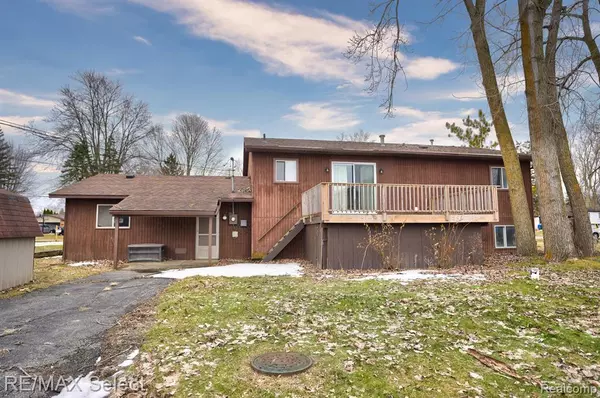 Fenton, MI 48430,2470 CRANE Road