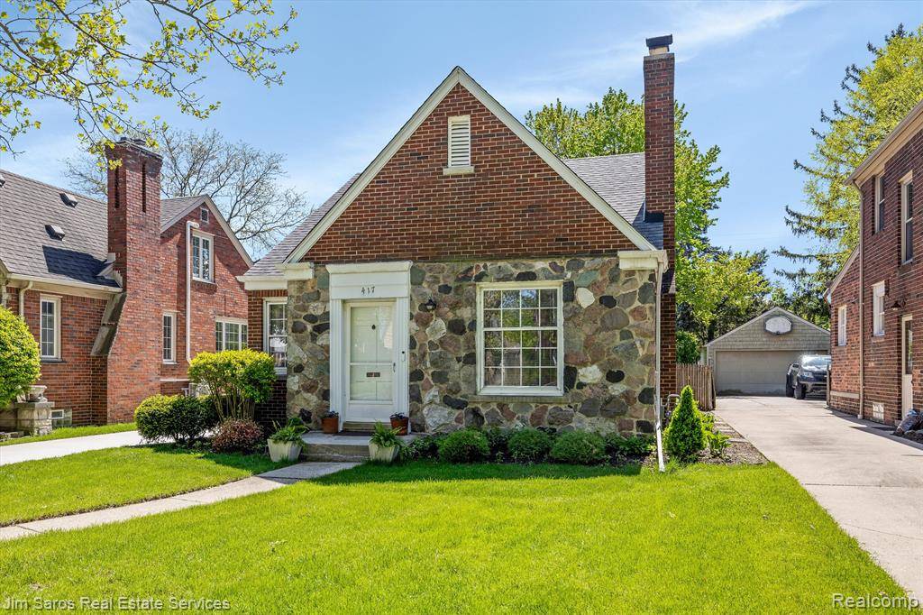 Grosse Pointe Farms, MI 48236,417 BELANGER Street