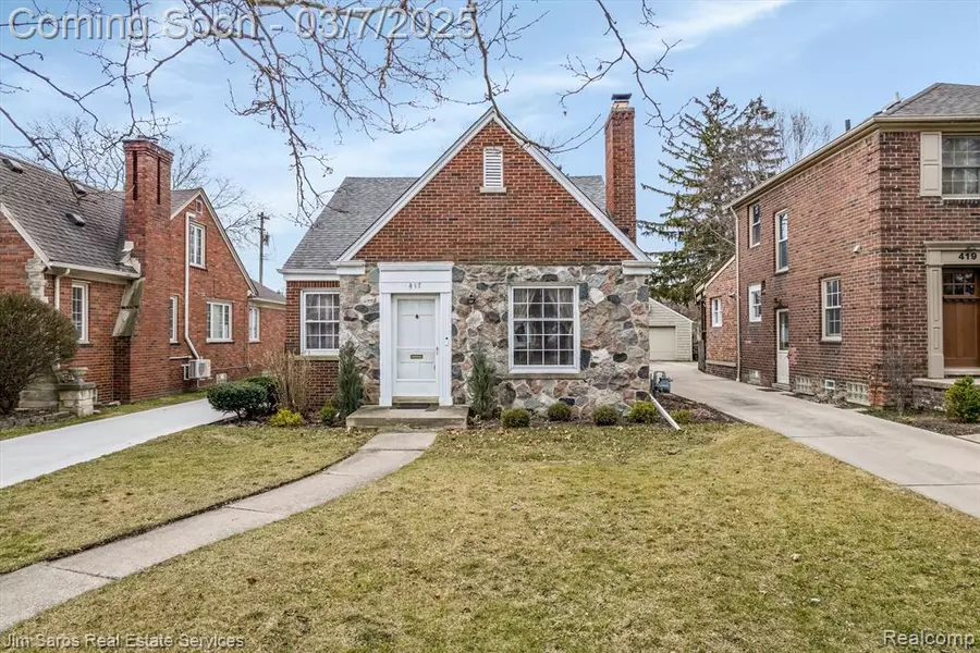 417 BELANGER Street, Grosse Pointe Farms, MI 48236