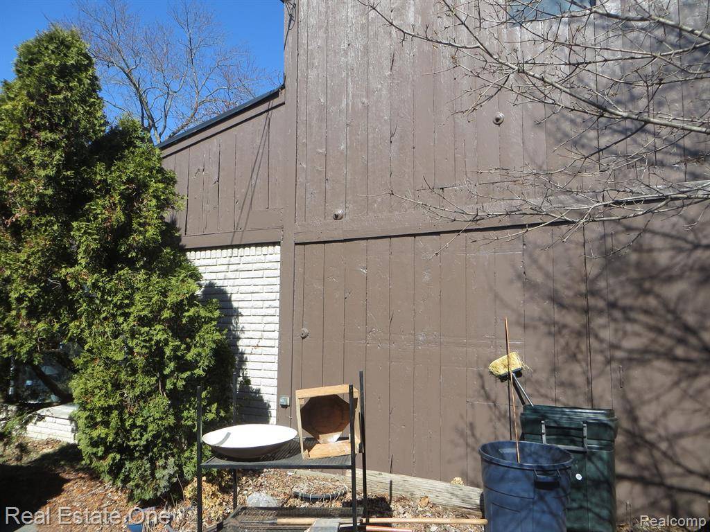 Rochester, MI 48307,139 ROMEO Road