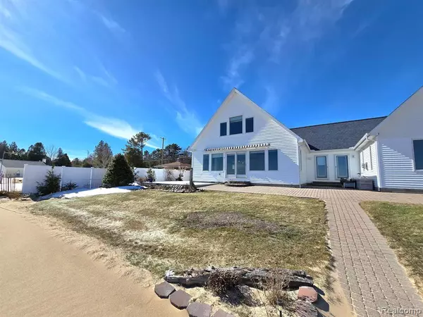 7440 N US-23, Oscoda, MI 48750