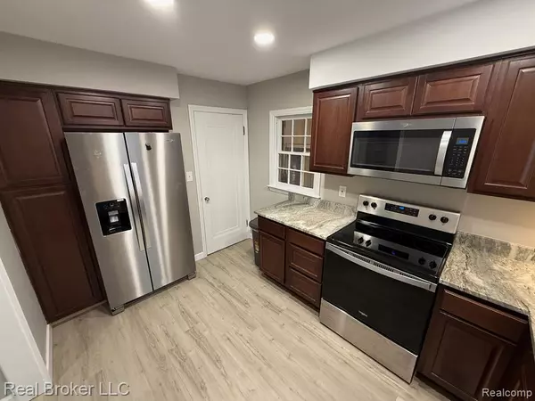 Flushing, MI 48433,6336 FLUSHING Road