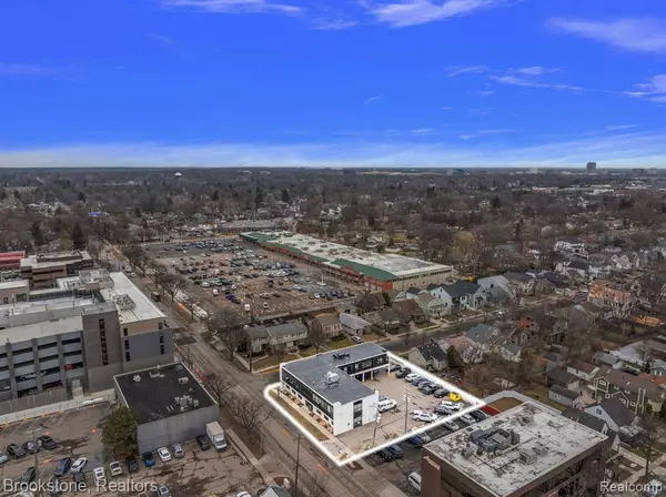 Birmingham, MI 48009,801 S ADAMS Road