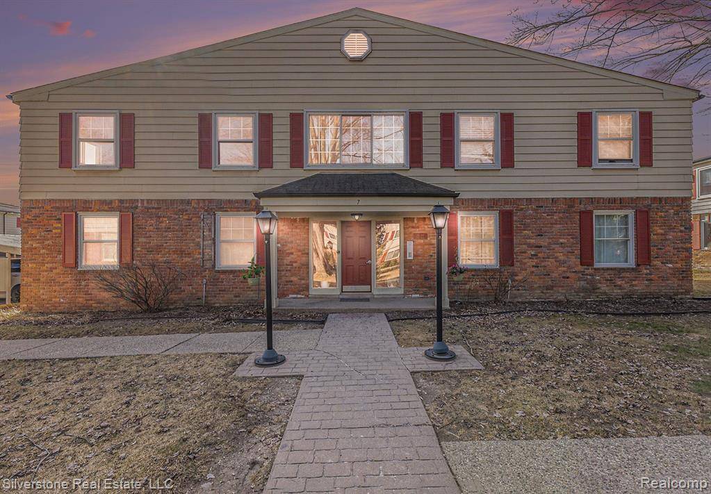 Clawson, MI,793 W MAPLE Road