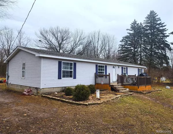 197 E GRAND RIVER Road, Owosso, MI 48867