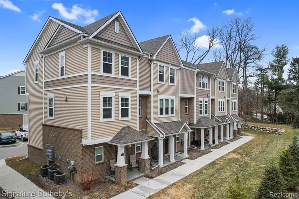 Brighton, MI 48116,220 SEAN Street