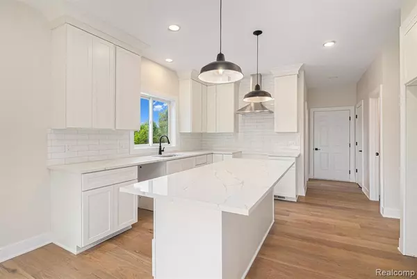Howell, MI 48843,1615 FRECH Lane