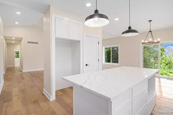 Howell, MI 48843,1615 FRECH Lane