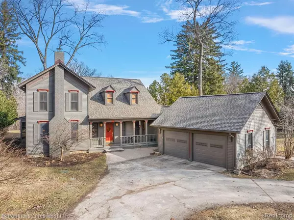 27160 W 14 Mile Road, Franklin, MI 48025