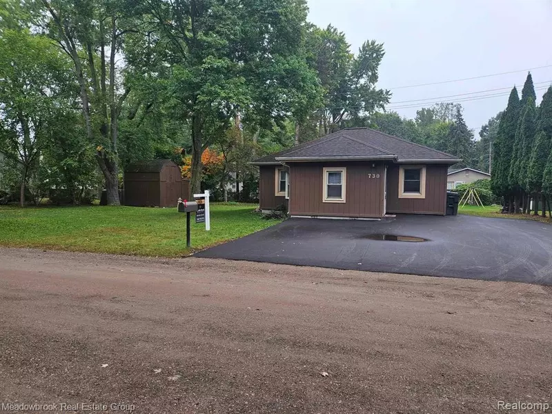 730 HIGHLANDER Street, Lake Orion, MI 48362