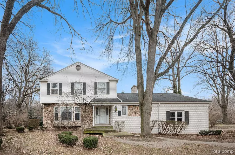 53568 WOLF Drive, Macomb, MI 48316