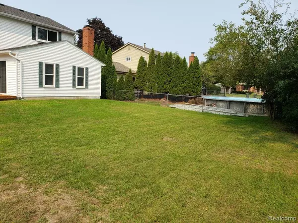 Orion, MI,3327 BLASSER