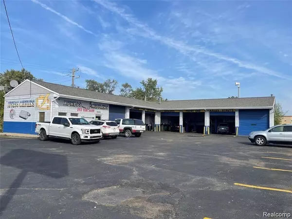 15430 FENKELL Street, Detroit, MI 48227