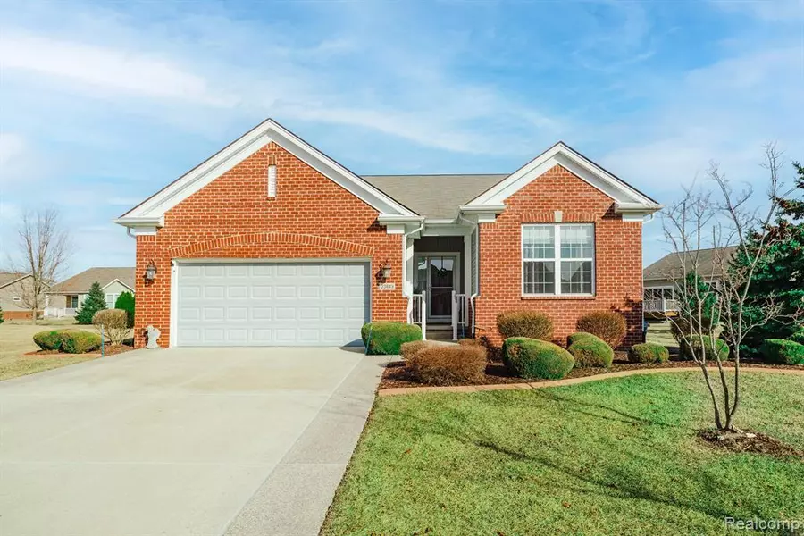 23849 WALLOON Way, Flat Rock, MI 48134