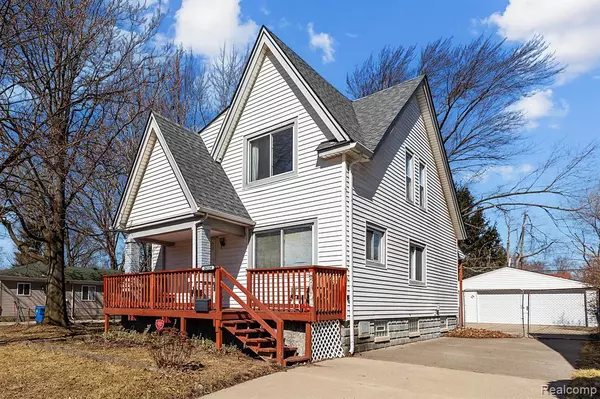 26154 McDonald Street, Dearborn Heights, MI 48125