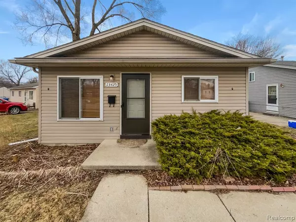 13425 JULIUS Avenue, Warren, MI 48089