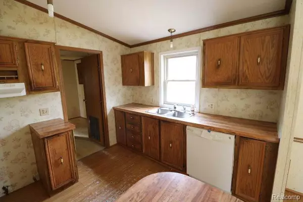 Swartz Creek, MI 48473,7464 JENNINGS Road