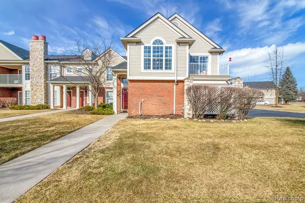 New Hudson, MI 48165,28211 OAKMONTE E Circle