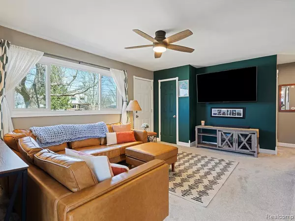 Rochester Hills, MI 48309,1901 TAMM Avenue