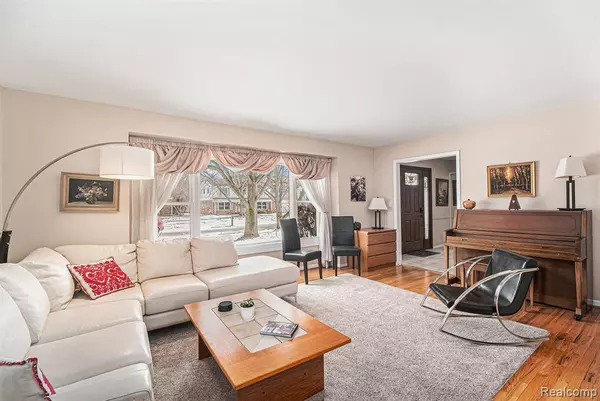 Farmington Hills, MI 48336,25329 LEESTOCK