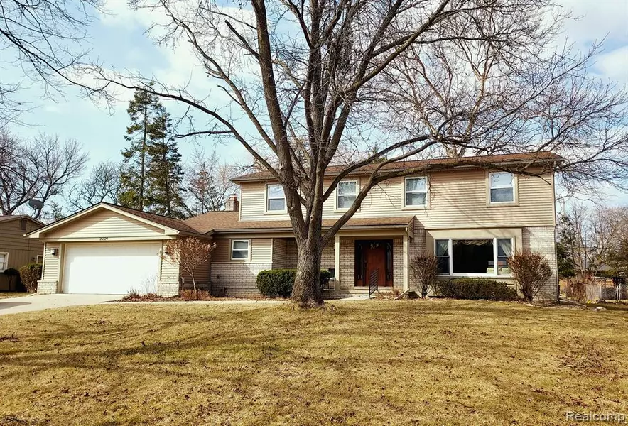 25329 LEESTOCK, Farmington Hills, MI 48336