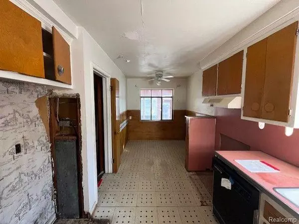 Detroit, MI 48235,20454 OXLEY Street