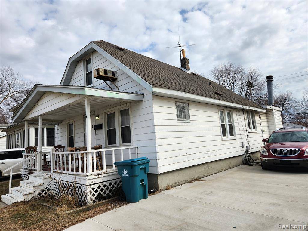 Eastpointe, MI 48021,24228 MELROSE Avenue