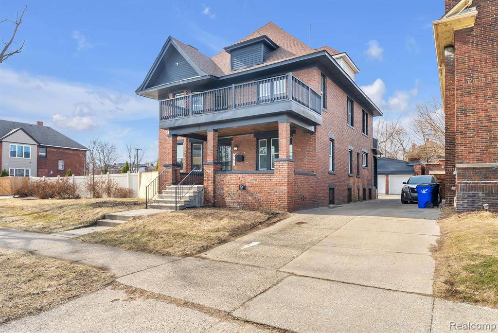 Detroit, MI 48207,951 E GRAND Boulevard