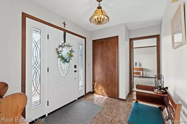 Pinckney, MI 48169,5595 NAVAJO Trail