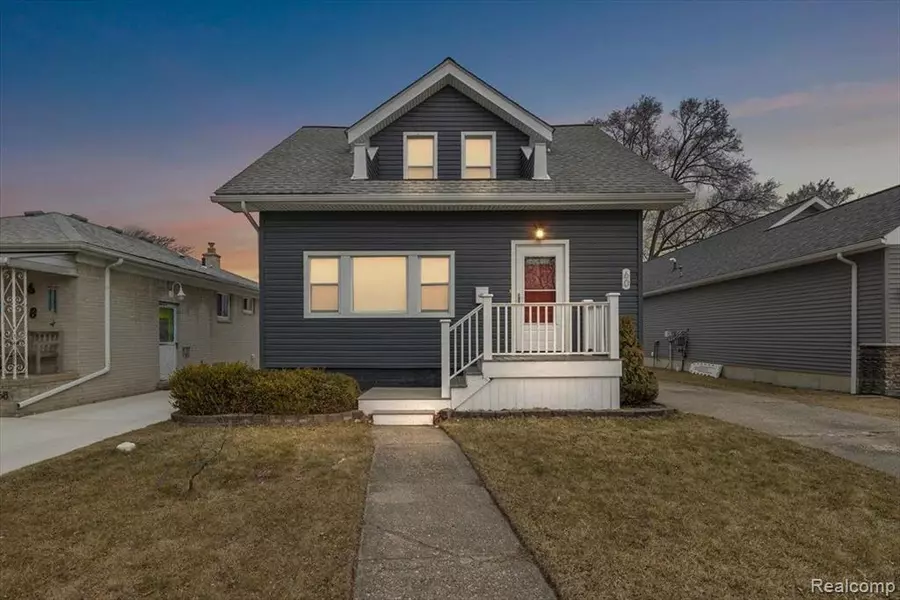 60 W Elmwood Avenue, Clawson, MI