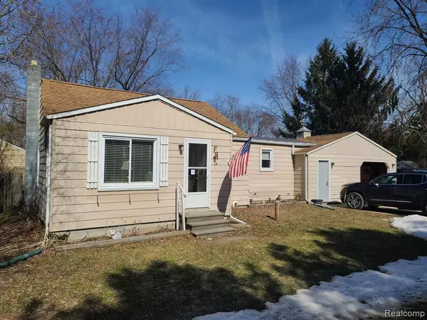 7175 BIRCHCREST Road, Lexington, MI 48450