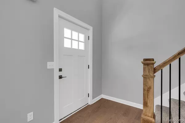Holly, MI 48442,16252 Catalpa Ridge Drive