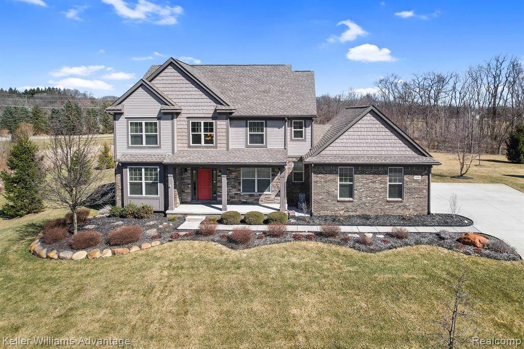 5698 Mesa Verde Trail, White Lake, MI 48383
