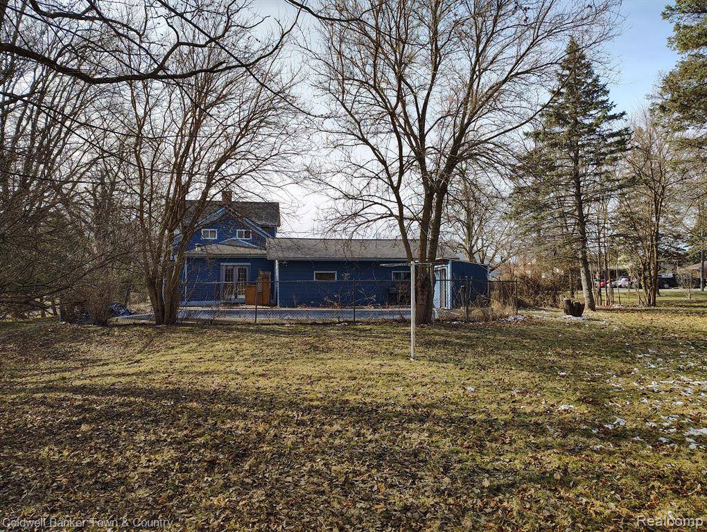 Vassar, MI 48768,142 Maple st