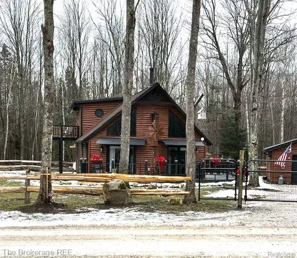 9231 W GIERKE Road,  Manistique,  MI 49854