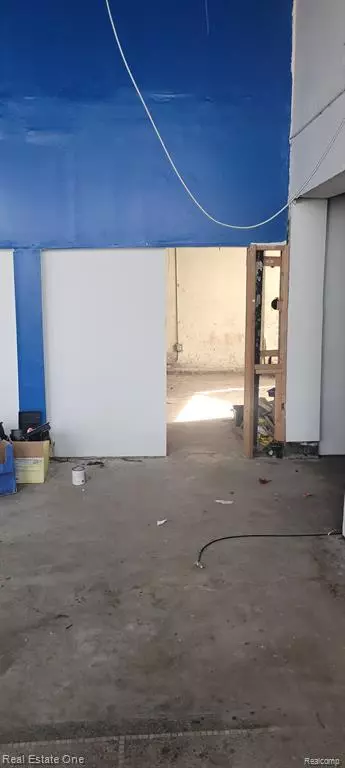 Detroit, MI 48215,14100 MACK Avenue