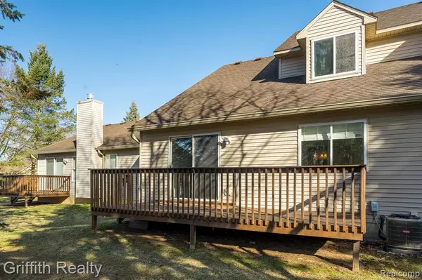 Brighton, MI 48116,389 WOODFIELD SQUARE Lane