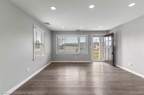 Plymouth, MI 48170,8810 BROOKLINE Avenue