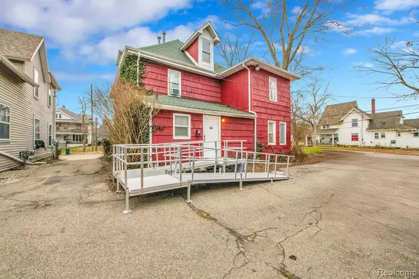 Lansing, MI 48912,130 S 8TH Street