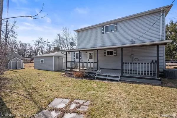 Waterford, MI 48327,1089 TECUMSEH Avenue