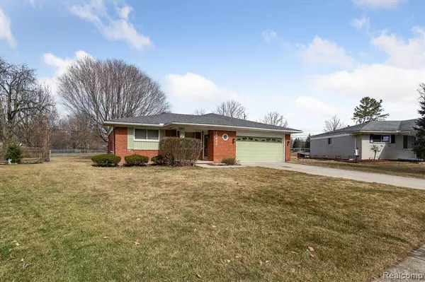 Southfield, MI 48076,18442 Winterset Drive