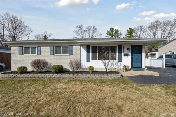 Farmington Hills, MI 48336,23377 Barfield