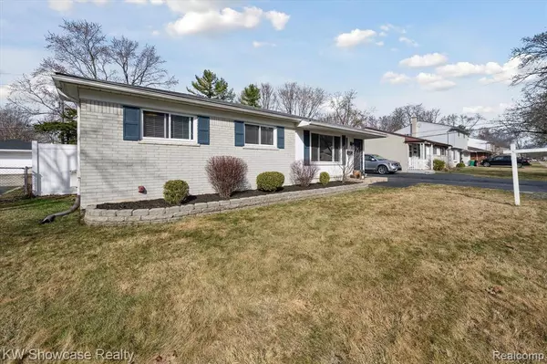 Farmington Hills, MI 48336,23377 Barfield