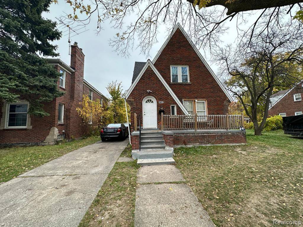 4700 CHATSWORTH Street, Detroit, MI 48224