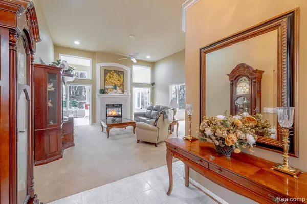 Fenton, MI 48430,11373 OLDE WOOD Trail