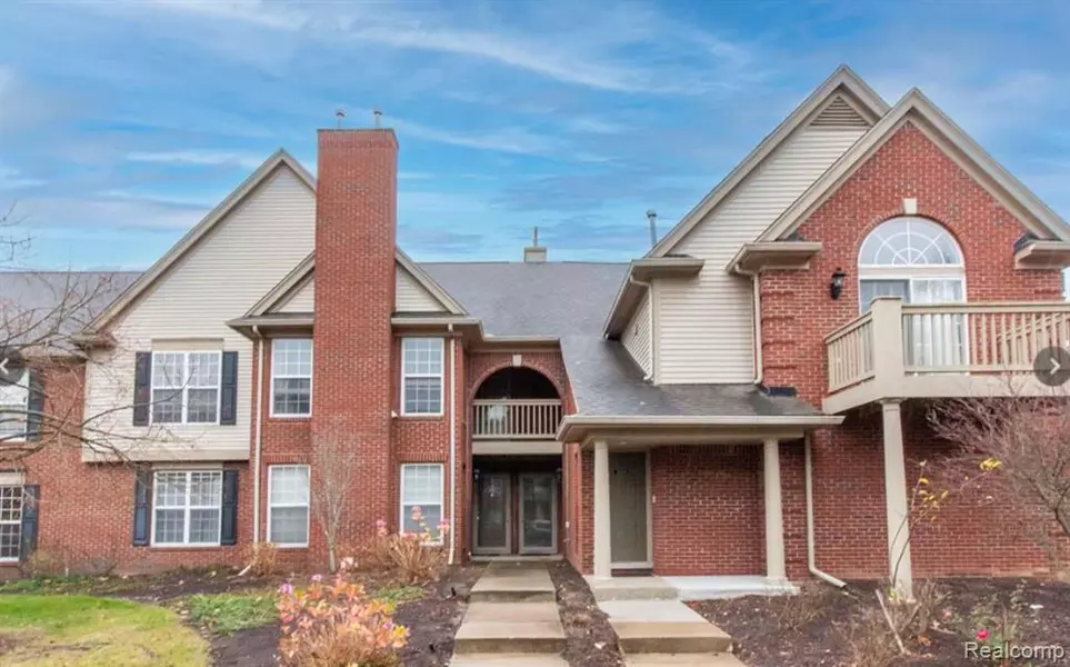 28255 CARLTON WAY Drive, Novi, MI